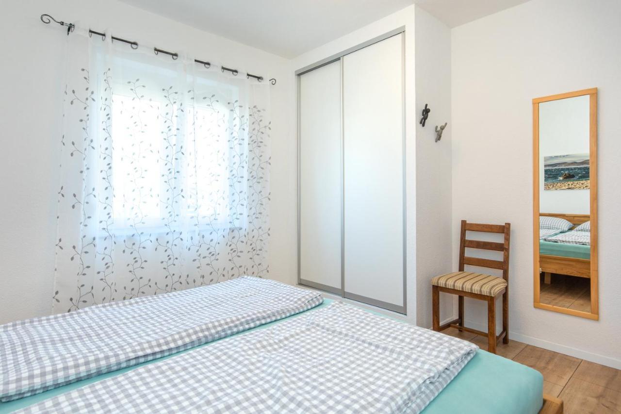 Apartments Oleander Кърк Екстериор снимка