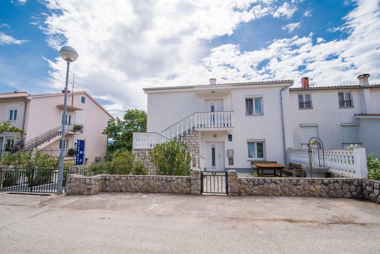 Apartments Oleander Кърк Екстериор снимка